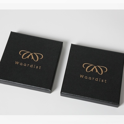 ซื้อ ปิดและฐานที่กําหนดเอง กระดาษดํากล่องของขวัญ กล่องบรรจุโลโก้พิมพ์สําหรับเครื่องประดับเงิน online manufacture